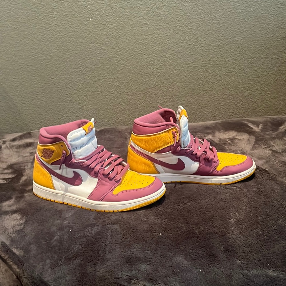 JORDAN 1 LAKERS HIGH TOP